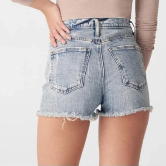 Silver Jeans Highly Desirable High Rise Short - Picture 2 of 7